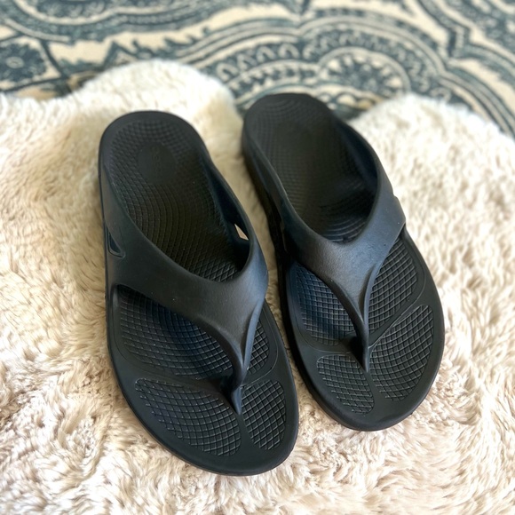 OOFOS OOriginal Flip Flop Sandals Comfort Recovery Shoes Black Men 18 - Picture 5 of 13